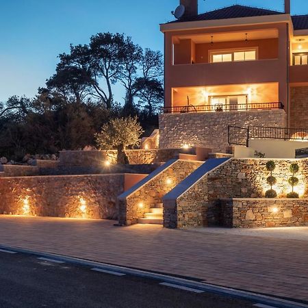 Lovro Luxury Apartment With Jacuzzi And Terrace Sea View Sali Bagian luar foto