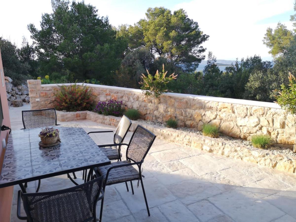 Lovro Luxury Apartment With Jacuzzi And Terrace Sea View Sali Bagian luar foto