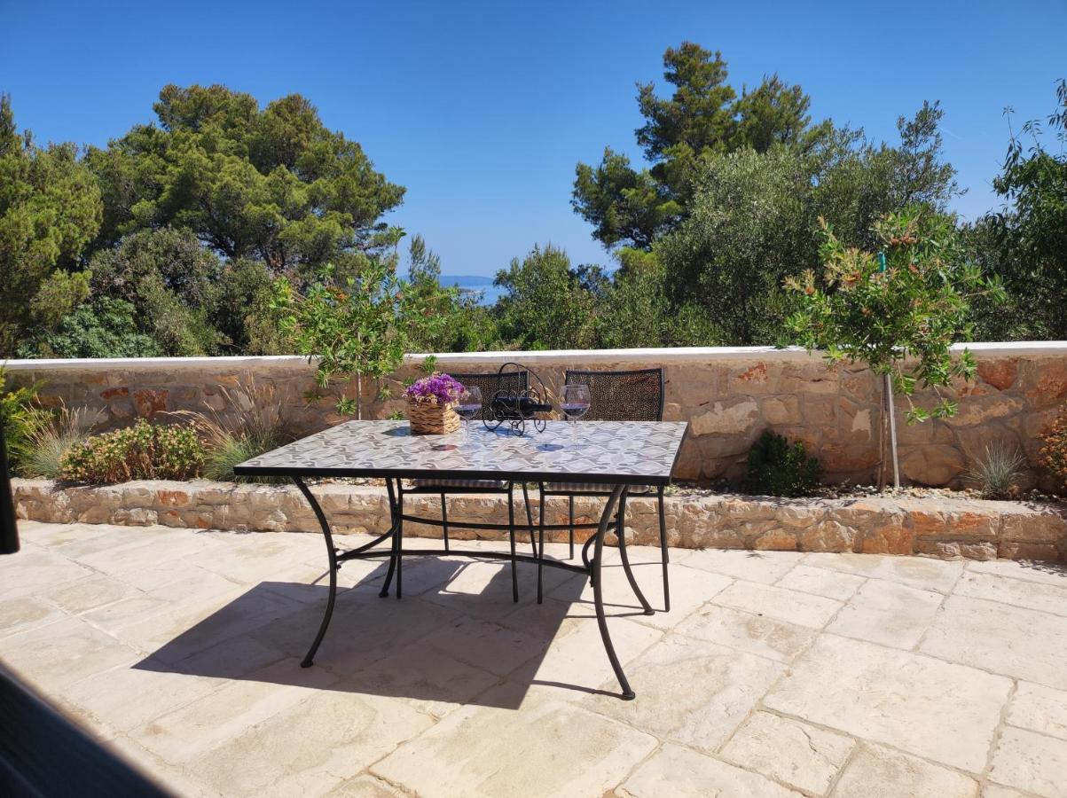 Lovro Luxury Apartment With Jacuzzi And Terrace Sea View Sali Bagian luar foto